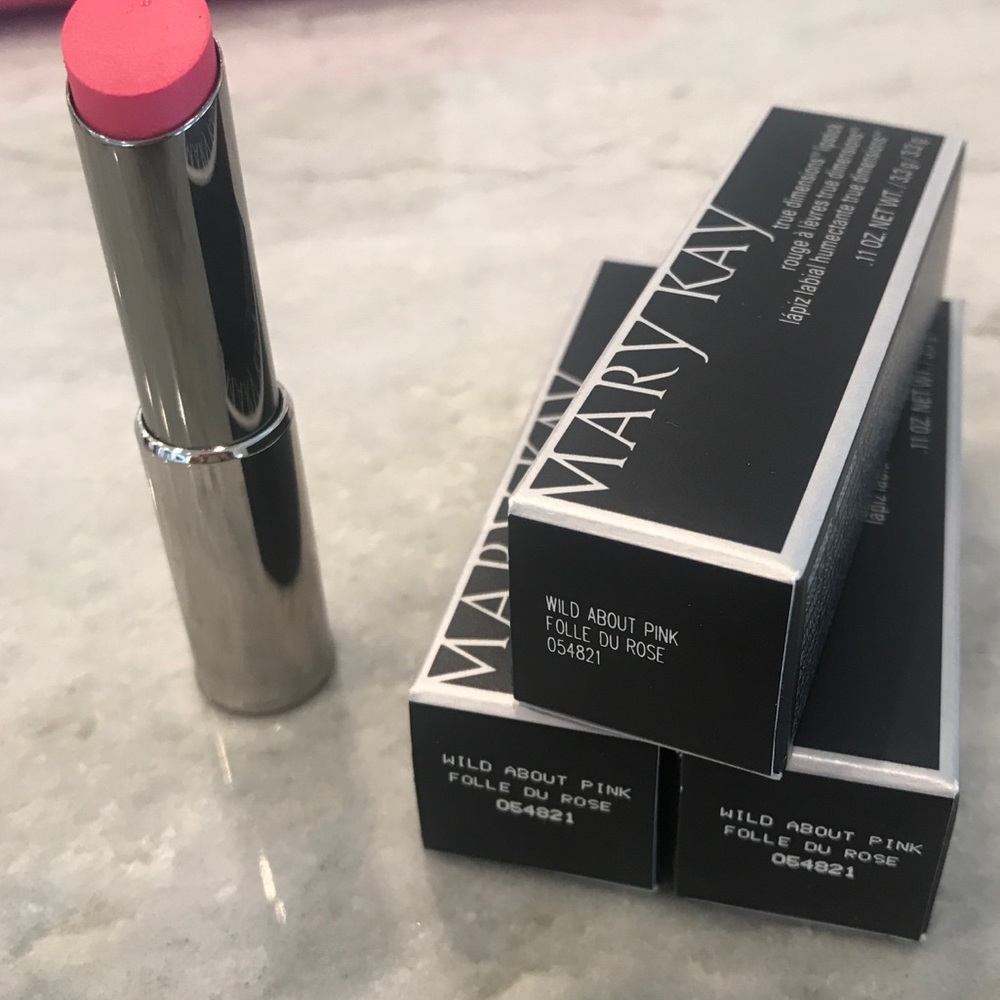 Mary Kay True Dimensions - Wild About Pink NIB